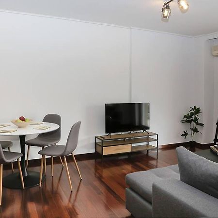 Charming Apartment Near Center Афіни Екстер'єр фото